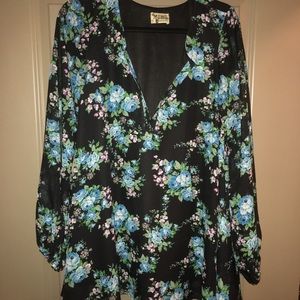 Show me your mumu floral tunic size M